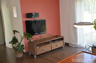 Komfortables Einfamilienhaus mit Balkon, Terrasse und gr. Garten.