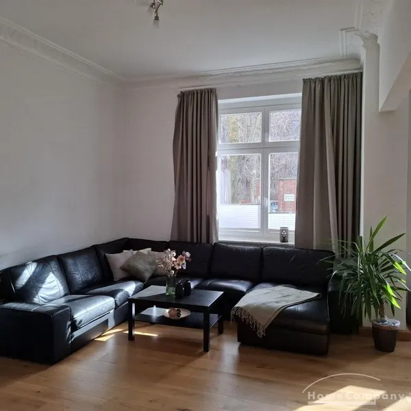 Schöne, großzügig geschnittene 3 Zi.-Wohnung, Garten zur Mitbenutzung.