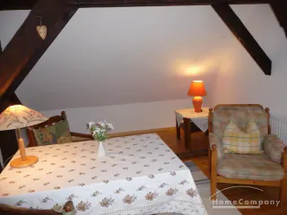Schöne 2 Zi.Whg., möbl., 2. OG.