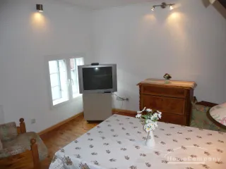 Schöne 2 Zi.Whg., möbl., 2. OG.