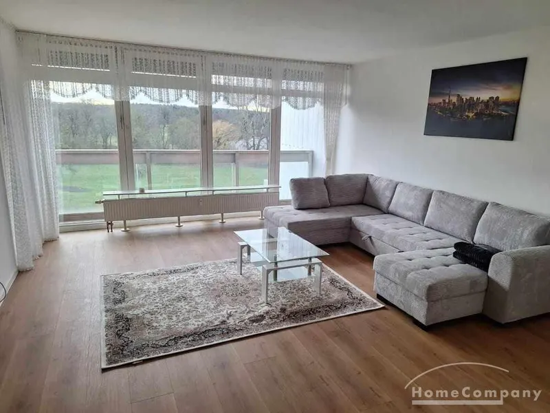 4 Zi.Whg., möbliert, 2 Balkone, erstklassige Lage,  barrierefrei, 4 OG 2 Bäder, modernisiere Whg. im Schillerteichcenter mit Sauna und Schwimmbad.