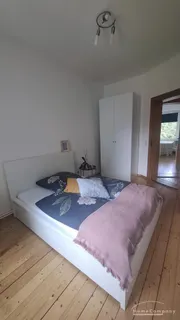 2,5 Zi.Whg., 2. OG, möbliert.