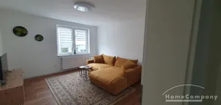 Schöne, helle 2 Zi.Whg., im 2. OG, möbliert und komplett ausgestattet. Zentrale Lage im beliebten Magniviertel.