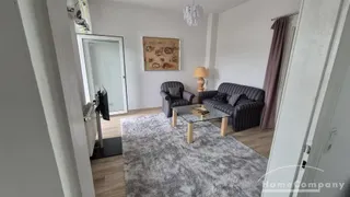 Schöne, gemütliche 2 Zi.-Wohnung, möbliert, mit Balkon Richtung Westen, PKW-Stellplatz.