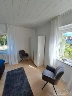 Schöne 3 Zi.-Whg., möbliert, EG, in ruhiger Lage.