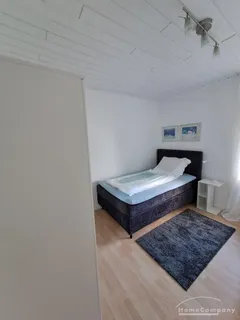 Schöne 3 Zi.-Whg., möbliert, EG, in ruhiger Lage.