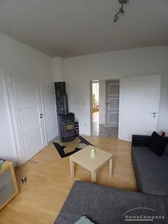 Schöne 3 Zi.-Wohnung im EG eines 4-Familien-Hauses. Garten zur Mitbenutzung.  Nähe Bahnhof.