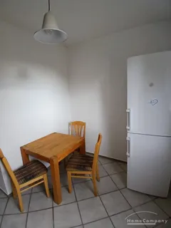 Schöne 3 Zi.-Wohnung im EG eines 4-Familien-Hauses. Garten zur Mitbenutzung.  Nähe Bahnhof.