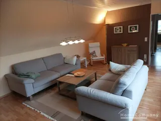 3 Zi.Whg., möbl., Balkon Richtung Süden, mit großer Wohndiele.