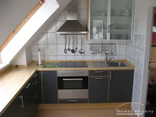 3 Zi.Whg., möbl., Balkon Richtung Süden, mit großer Wohndiele.