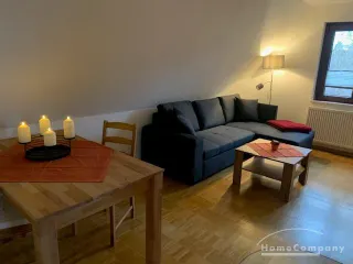 Schöne 3 Zi.-Dachgeschoss-Wohnung in ruhiger Lage. Garten zur Mitbenutzung.