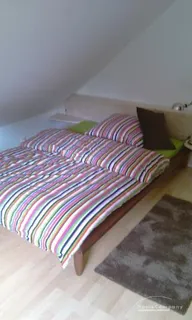 3 Zi.Whg., möbliert, mit Terrasse. Gute, ruhige Lage