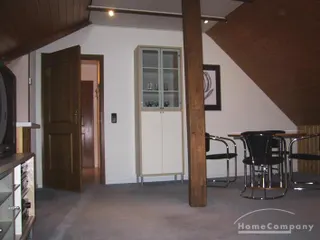 3 Zi.Whg., möbl., 1. OG, in einem 2 Fam.-Haus.