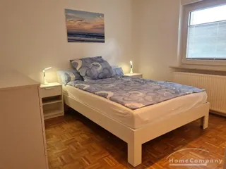 2 Zi.-Einliegerwohnung, möbliert, EG, mit sep. Zugang. Gute, neue Ausstattung. PKW-Stellpltz