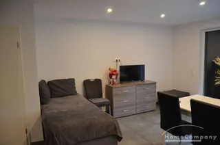 Doppelhaushälfte, möbliert, Neubau, 2 Duschbäder,  neu ausgestattet, über 2 Ebenen.