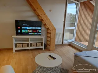 Schöne 2 Zi.Whg., möbliert, über 2 Etagen (4. u. 5. OG, z.T. mit leichten Schrägen) mit großer Dachterrasse. Direkte Innenstadt-Lage.