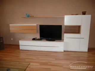 4 Zi.Whg., möbliert, EG, Terasse.