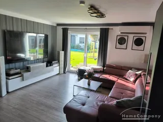 Sehr schönes, komfortables Haus mit Garten, ca. 800 qm Grundstück und Doppelcarport
