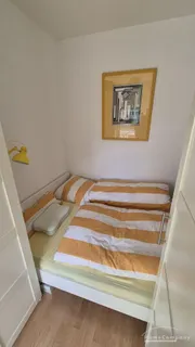 Schöne, gemütliche 2 Zi.-Wohnung, möbliert, mit Balkon Richtung Westen.