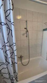 Schöne, gemütliche 2 Zi.-Wohnung, möbliert, mit Balkon Richtung Westen.