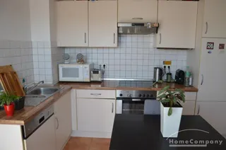 2 Zi. Wohnung, 5.OG, komplett möblierte und ausgestattete Whg. mit großem Balkon, Aufzug bis in die Tiefgarage.