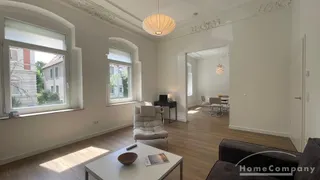 5 Zimmer-Wohnung, möbliert, EG bzw. Hochparterre, aufwändig sanierter Altbau in sehr guter Lage.