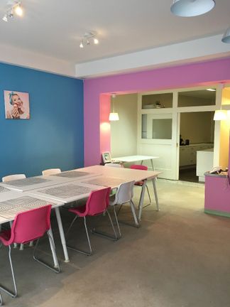 1 Raum mit Schaufenster