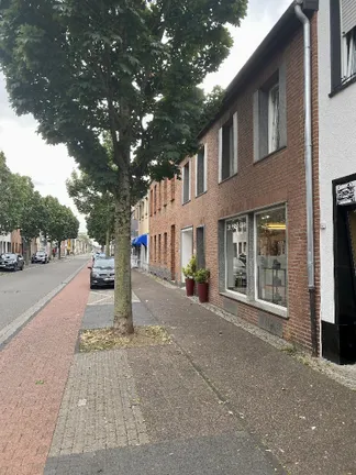 Straßenansicht