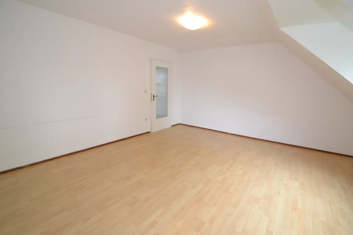 weitere Teilansicht Wohn-/und Esszimmer