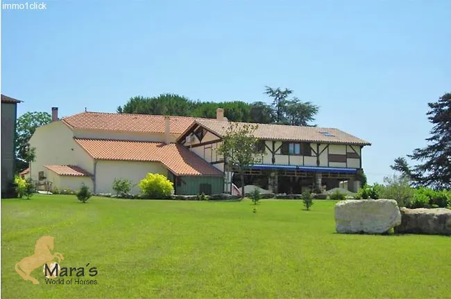 Reitimmmobilie, Landhaus mit Stall, Frankreich, Aquitaine, Gironde, Roquebrune zu verkaufen
