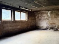 Keller, Lager evtl. Garage?