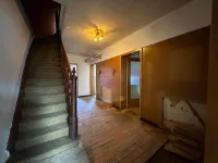 Treppe Wohnung zu DG