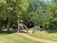 Platz für Kinder im Park