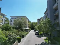 Blick in die Spielstraße