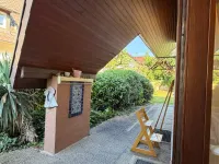 Überdachte Westterrasse