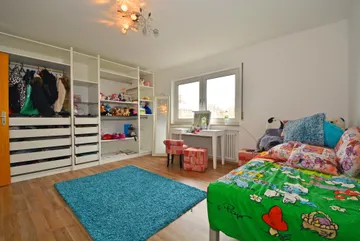 großes Kinderzimmer