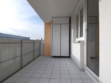 Balkon mit Abstellraum