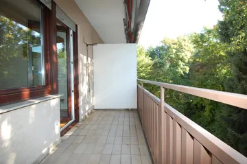 Balkon v. rechts