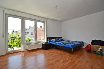 Zimmer mit Balkon