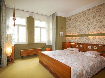 großes Schlafzimmer