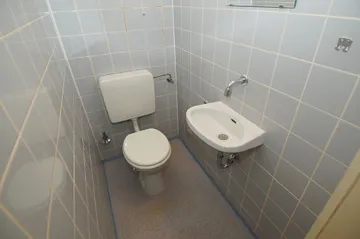 Separate Toilette