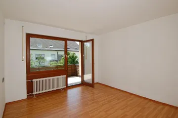 OG: alle Zimmer mit Balkon