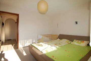 Schlafzimmer von Balkon