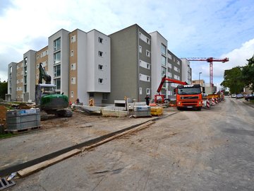 Haus & Straße nach Norden