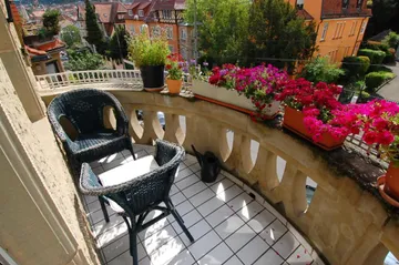 Sonniger Süd-Ost Balkon