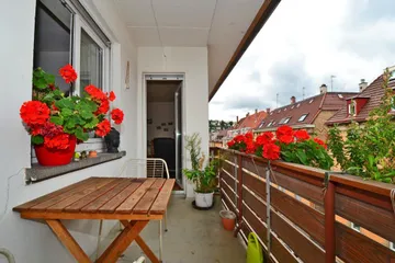 überdachter Balkon