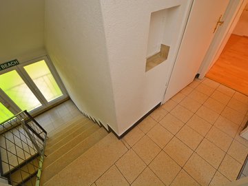 Treppenaufgang & Flur, DG