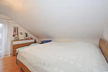 Schlaf-/Arbeitszimmer