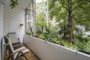 Balkon mit Blick ins Grüne