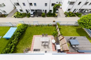 Blick zum Garten & Terrasse